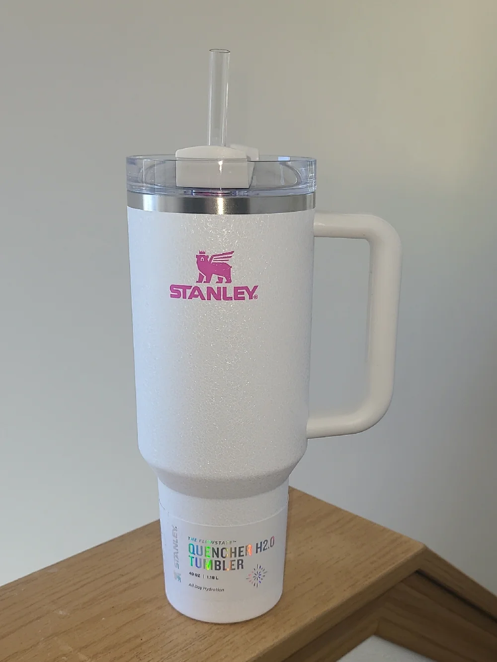 Stanley Crystal Crush White & Pink 40oz Quencher H2.0 Tumbler with Handle - Picture 1 of 6